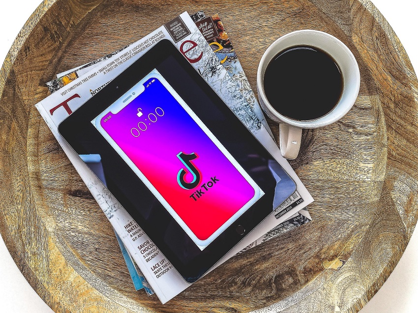 TikTok: plus d'un milliard d'utilisateurs et des revers accumulés