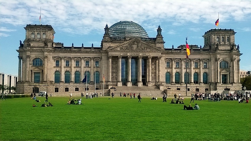 Allemagne : le Bundestag convoqué le 6 mai pour élire Friedrich Merz